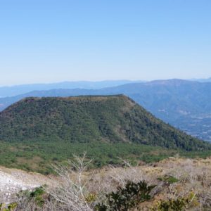 甑岳